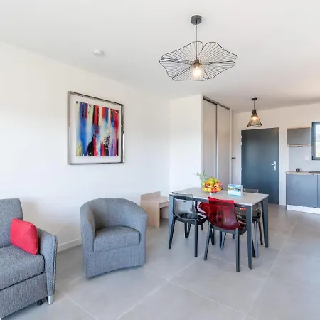 Stanatura-5 By Interhome * Πόρτο Βέκιο